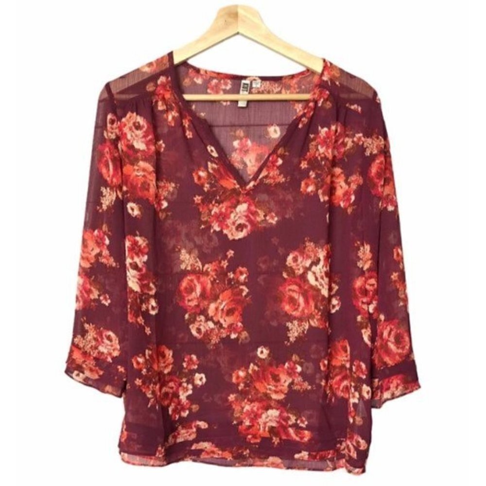 Kut from the Kloth Red V-Neck Floral‎ Semi-Sheer 3/4 Long Sleeve S